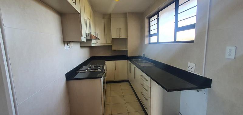 2 Bedroom Property for Sale in Essenwood KwaZulu-Natal