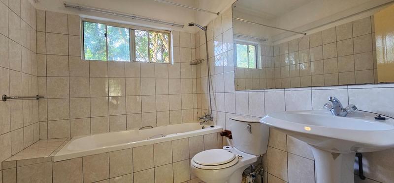 3 Bedroom Property for Sale in Essenwood KwaZulu-Natal