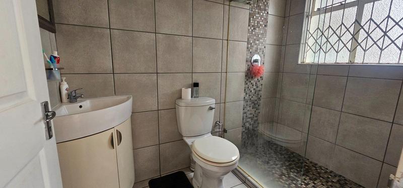 1 Bedroom Property for Sale in Morningside KwaZulu-Natal