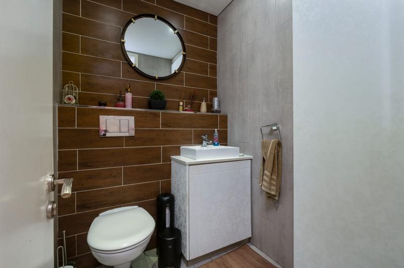 1 Bedroom Property for Sale in Umhlanga Ridge KwaZulu-Natal