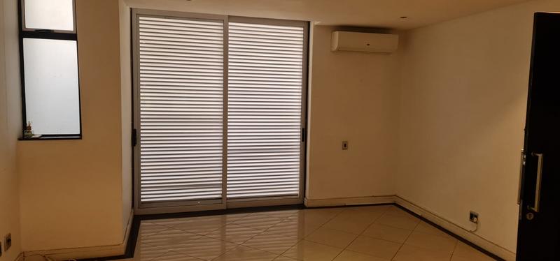 1 Bedroom Property for Sale in Umhlanga Ridge KwaZulu-Natal