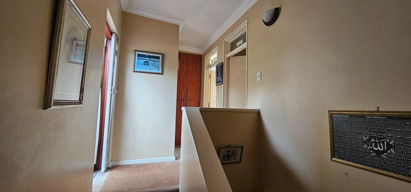 2 Bedroom Property for Sale in Durban North KwaZulu-Natal