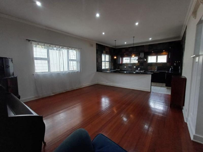 To Let 5 Bedroom Property for Rent in Durban North KwaZulu-Natal