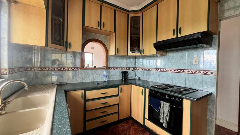 12 Bedroom Property for Sale in Parkgate KwaZulu-Natal