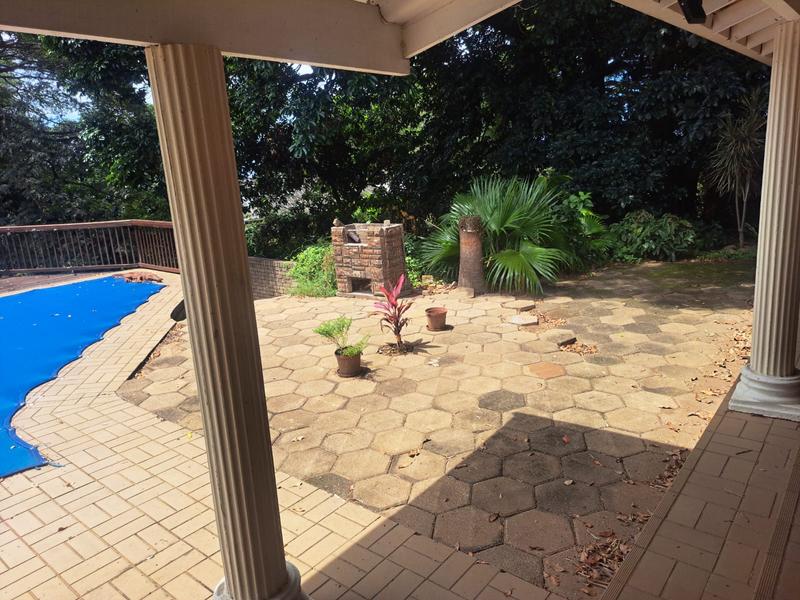 7 Bedroom Property for Sale in Umtentweni KwaZulu-Natal