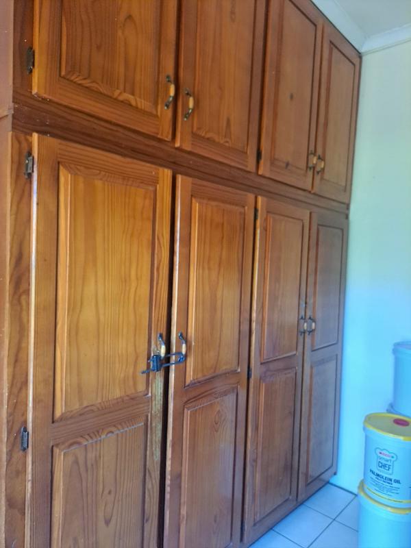 7 Bedroom Property for Sale in Umtentweni KwaZulu-Natal