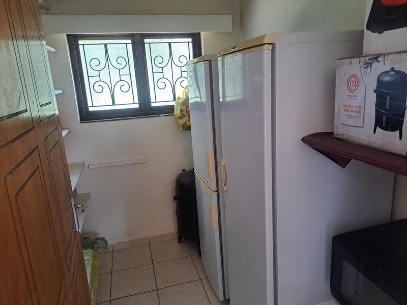 7 Bedroom Property for Sale in Umtentweni KwaZulu-Natal