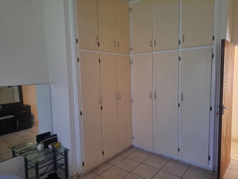 7 Bedroom Property for Sale in Umtentweni KwaZulu-Natal