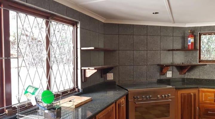 To Let 3 Bedroom Property for Rent in Umtentweni KwaZulu-Natal