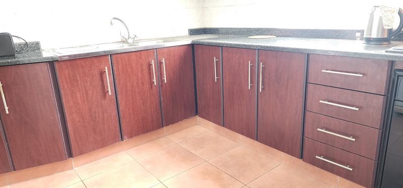 6 Bedroom Property for Sale in Glenwood KwaZulu-Natal