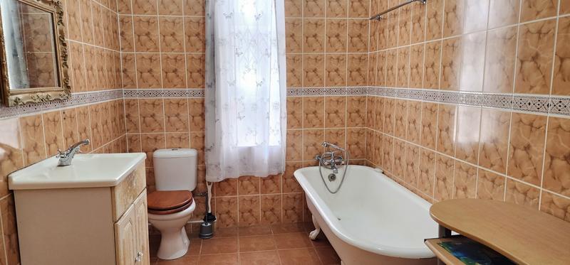 6 Bedroom Property for Sale in Glenwood KwaZulu-Natal