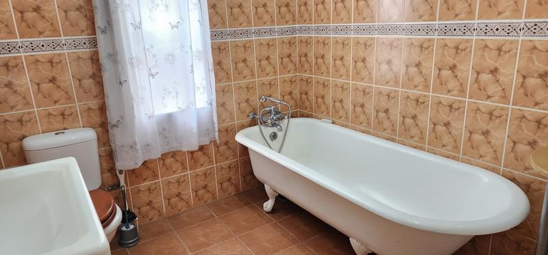 6 Bedroom Property for Sale in Glenwood KwaZulu-Natal