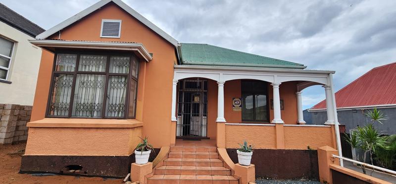 6 Bedroom Property for Sale in Glenwood KwaZulu-Natal