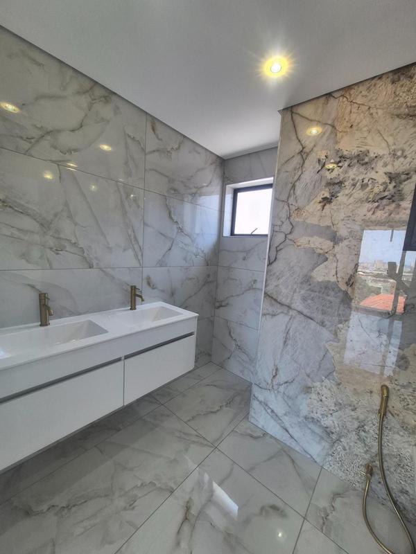 3 Bedroom Property for Sale in Morningside KwaZulu-Natal