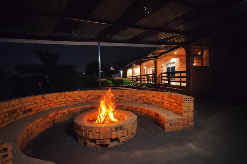 6 Bedroom Property for Sale in Kingston Park KwaZulu-Natal