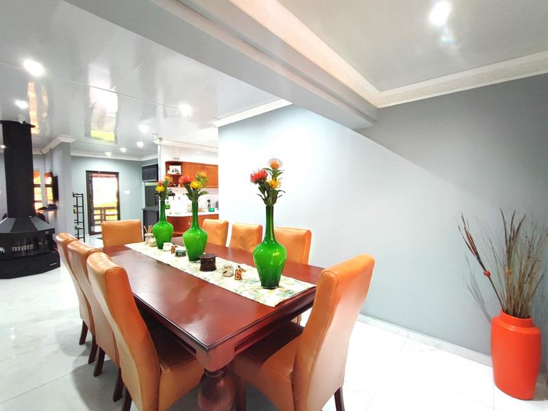 6 Bedroom Property for Sale in Kingston Park KwaZulu-Natal