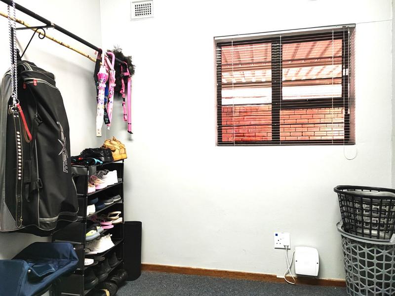 6 Bedroom Property for Sale in Kingston Park KwaZulu-Natal