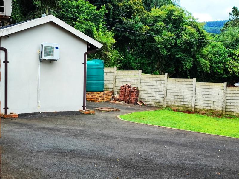 6 Bedroom Property for Sale in Kingston Park KwaZulu-Natal