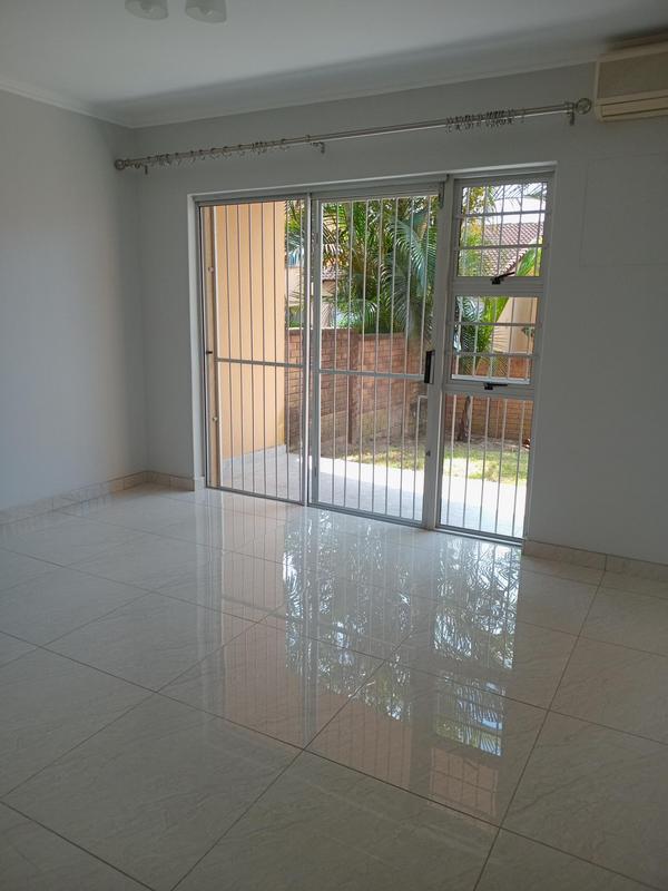 1 Bedroom Property for Sale in Meer En See KwaZulu-Natal