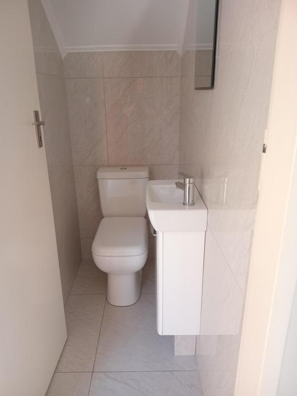 1 Bedroom Property for Sale in Meer En See KwaZulu-Natal