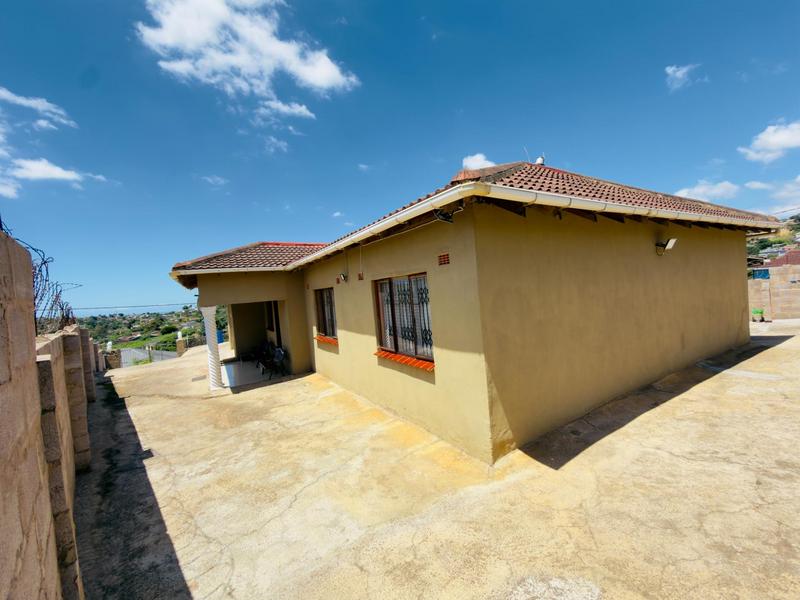 4 Bedroom Property for Sale in Inanda Glebe KwaZulu-Natal