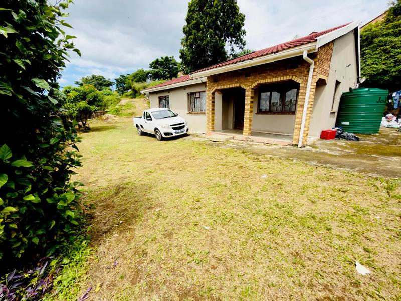 3 Bedroom Property for Sale in Umlazi KwaZulu-Natal