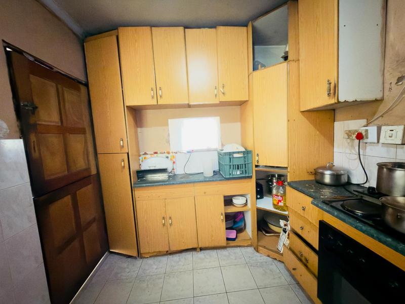 3 Bedroom Property for Sale in Umlazi KwaZulu-Natal