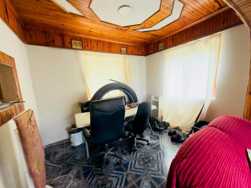 3 Bedroom Property for Sale in Umlazi KwaZulu-Natal