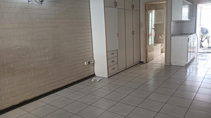 1 Bedroom Property for Sale in Pinetown KwaZulu-Natal