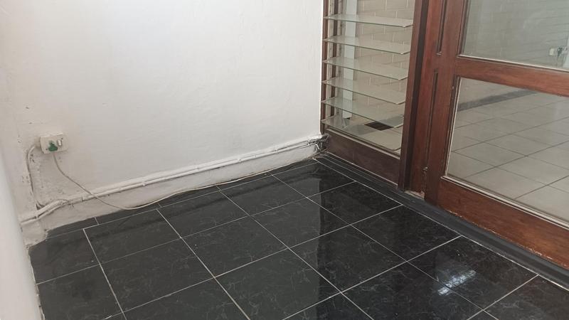 1 Bedroom Property for Sale in Pinetown KwaZulu-Natal