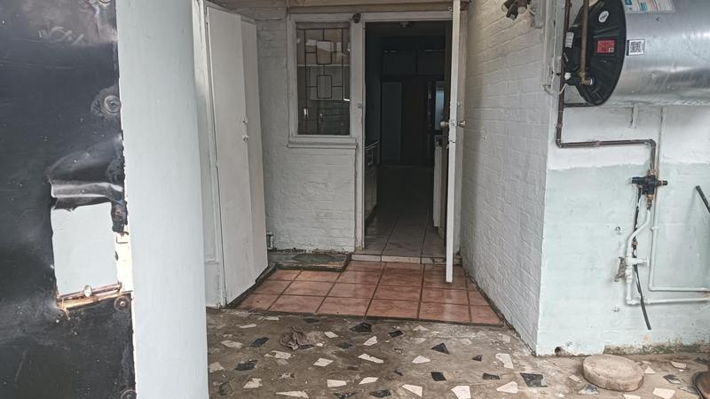 1 Bedroom Property for Sale in Pinetown KwaZulu-Natal