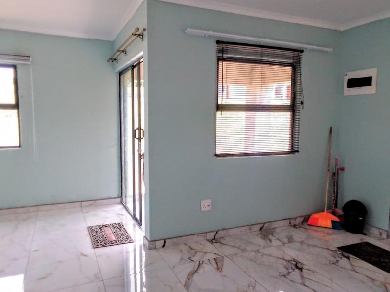 To Let 3 Bedroom Property for Rent in Shakaskraal KwaZulu-Natal