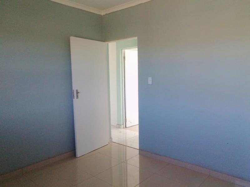 To Let 3 Bedroom Property for Rent in Shakaskraal KwaZulu-Natal