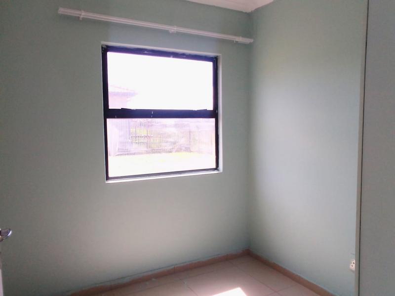 To Let 3 Bedroom Property for Rent in Shakaskraal KwaZulu-Natal