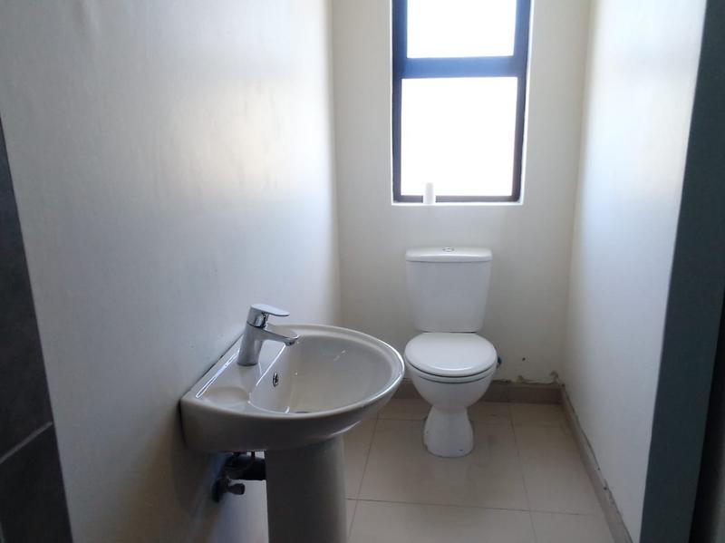 To Let 3 Bedroom Property for Rent in Shakaskraal KwaZulu-Natal