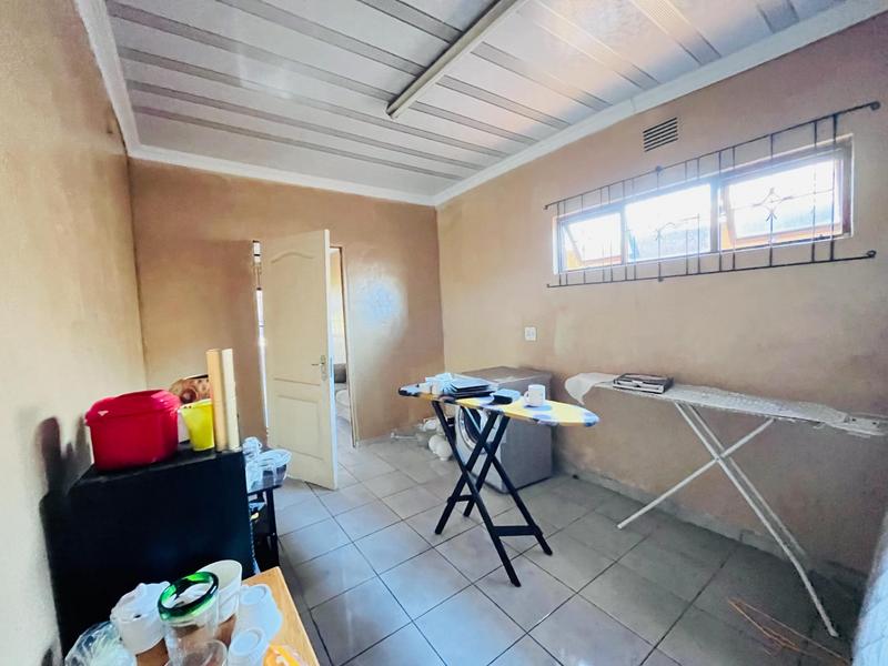 2 Bedroom Property for Sale in Esikhawini KwaZulu-Natal