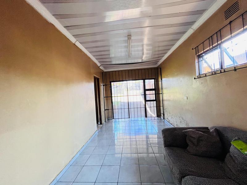 2 Bedroom Property for Sale in Esikhawini KwaZulu-Natal