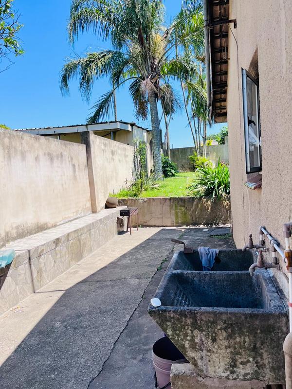 2 Bedroom Property for Sale in Esikhawini KwaZulu-Natal