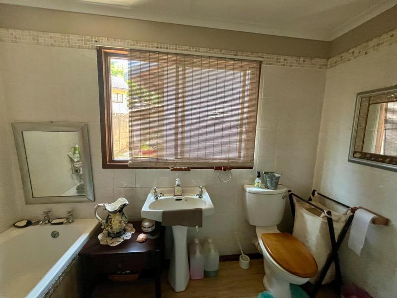 To Let 4 Bedroom Property for Rent in Mtunzini KwaZulu-Natal