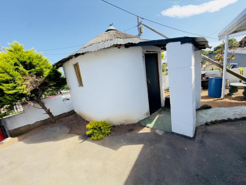 2 Bedroom Property for Sale in Kwamakhutha KwaZulu-Natal