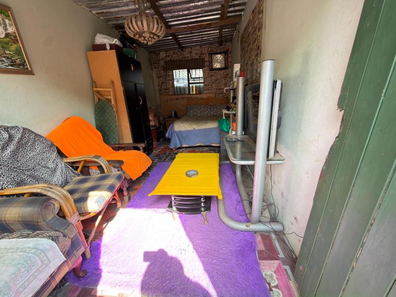 2 Bedroom Property for Sale in Kwamakhutha KwaZulu-Natal