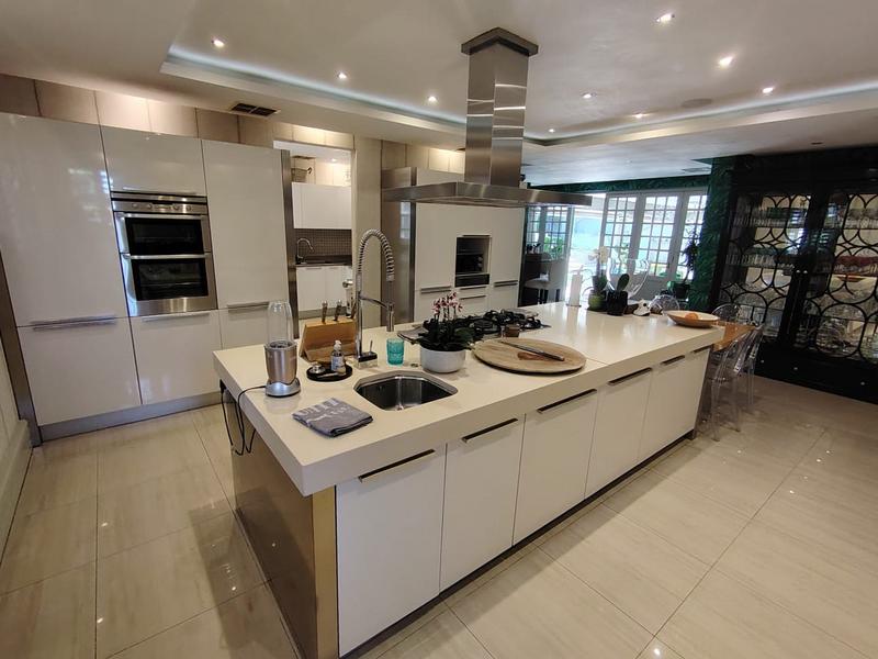 5 Bedroom Property for Sale in Herrwood Park KwaZulu-Natal