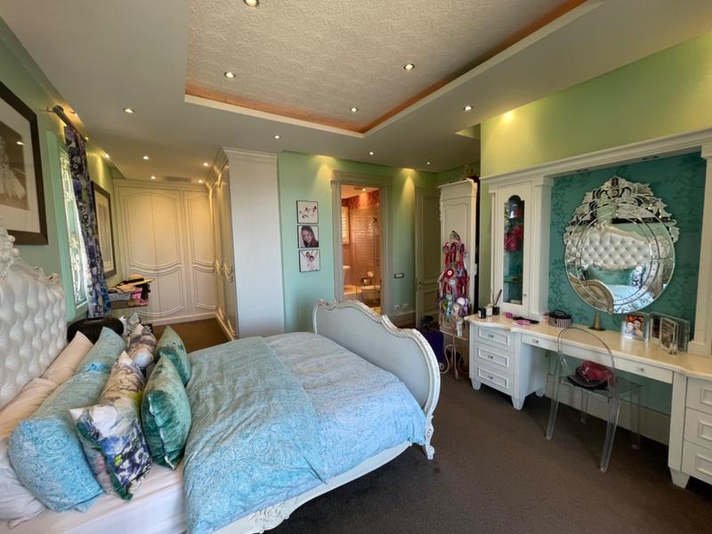 5 Bedroom Property for Sale in Herrwood Park KwaZulu-Natal