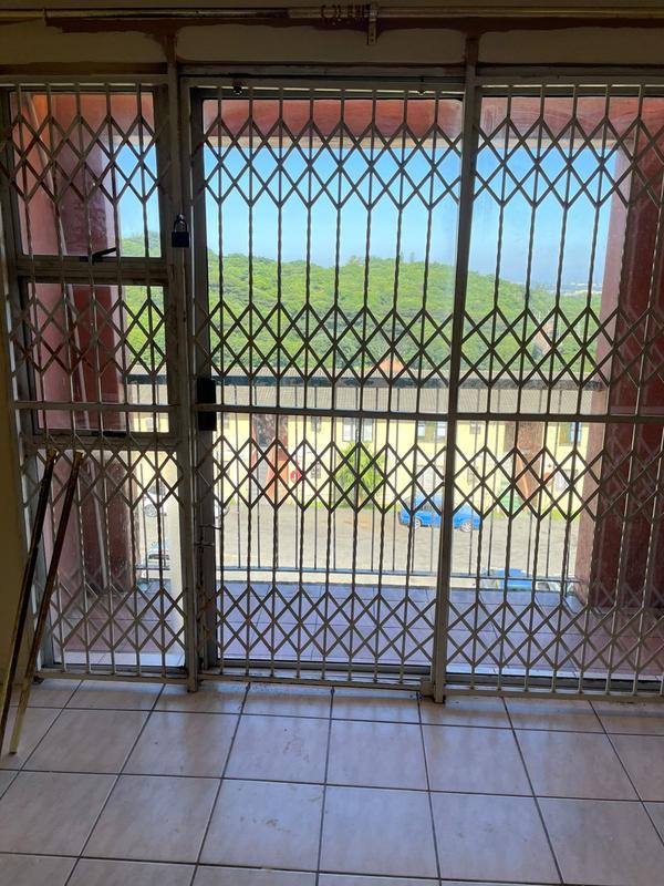 To Let 2 Bedroom Property for Rent in Montclair KwaZulu-Natal