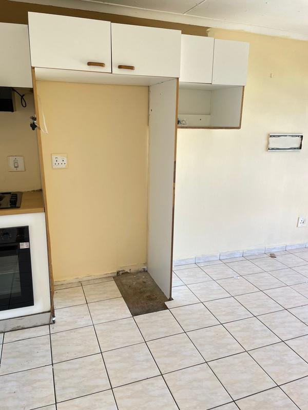To Let 2 Bedroom Property for Rent in Montclair KwaZulu-Natal