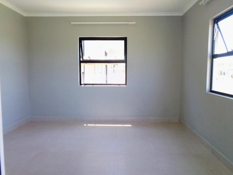 To Let 3 Bedroom Property for Rent in Shakaskraal KwaZulu-Natal