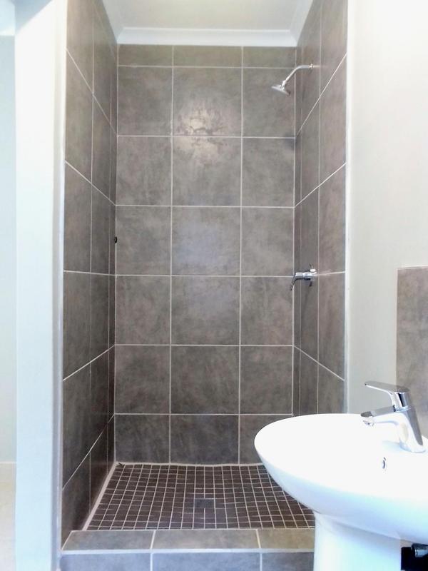 To Let 3 Bedroom Property for Rent in Shakaskraal KwaZulu-Natal