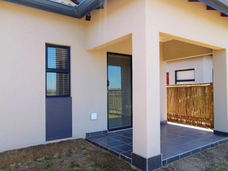 To Let 2 Bedroom Property for Rent in Shakaskraal KwaZulu-Natal