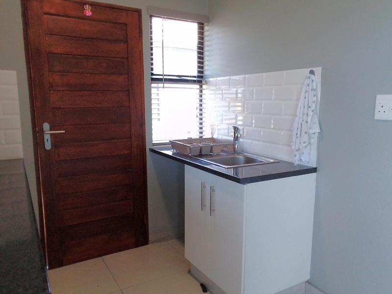 To Let 2 Bedroom Property for Rent in Shakaskraal KwaZulu-Natal