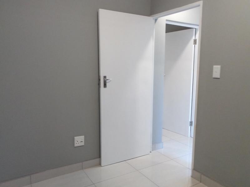 To Let 2 Bedroom Property for Rent in Shakaskraal KwaZulu-Natal